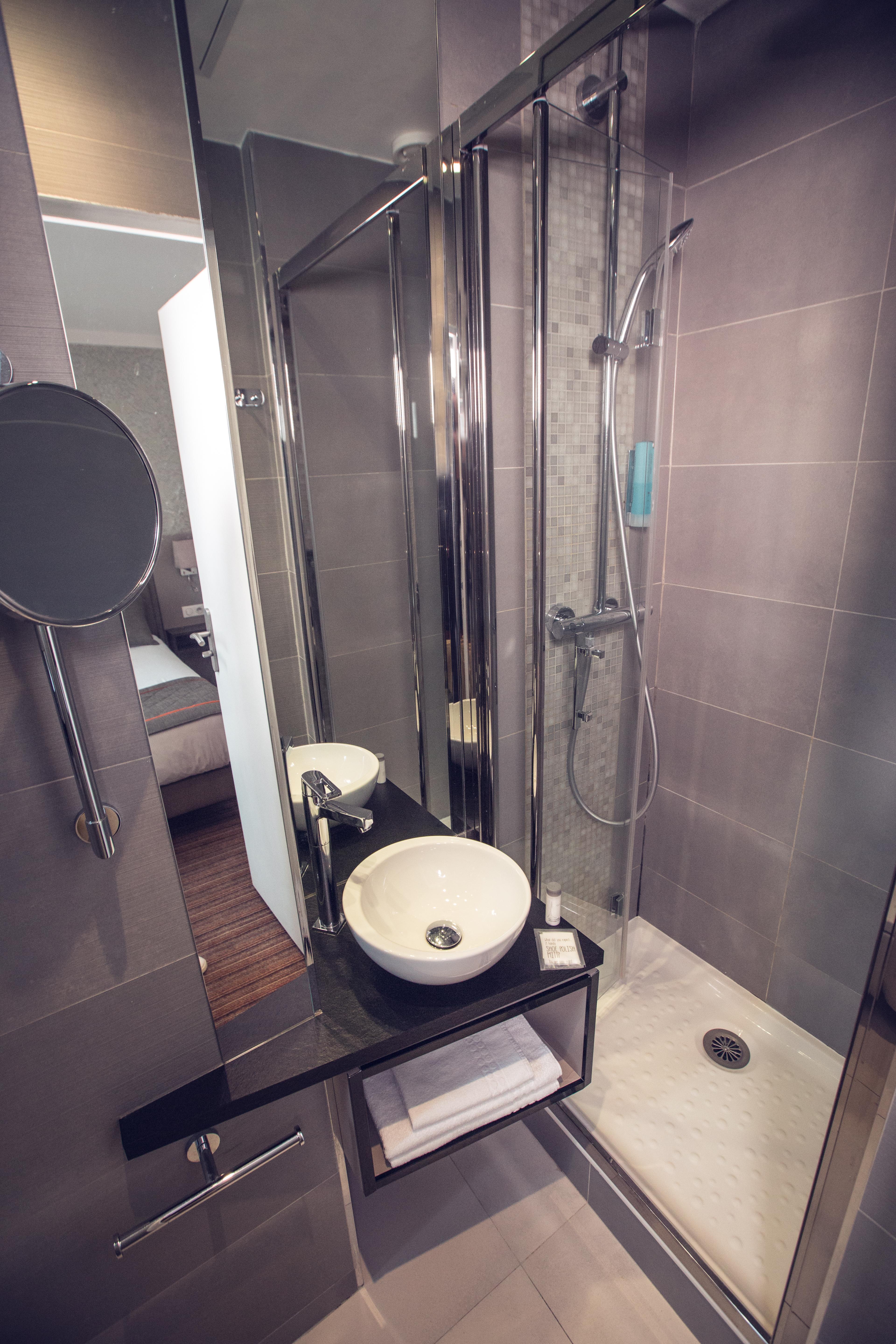 Timhotel Tour Eiffel 3* Parigi