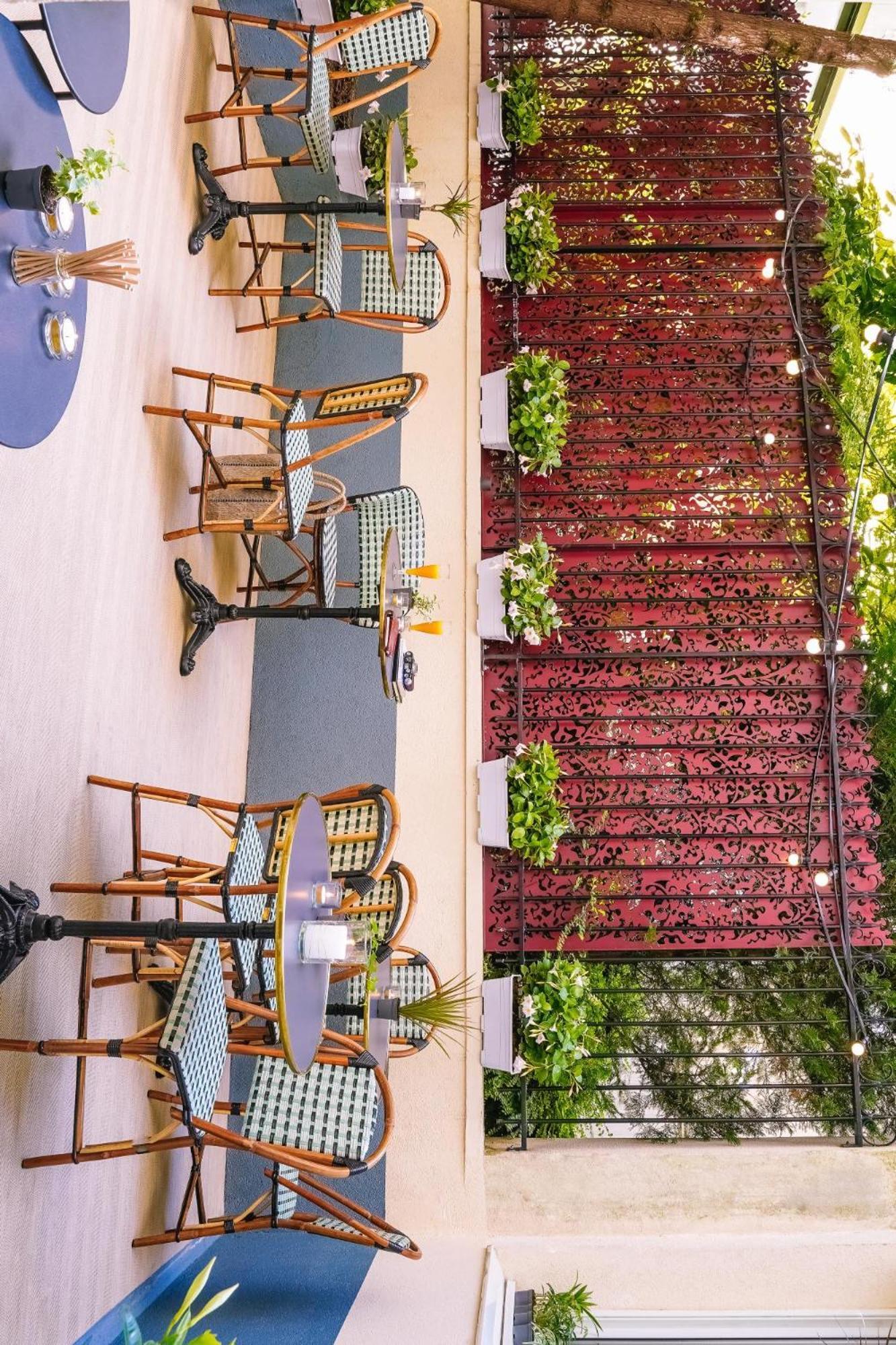 Timhotel Tour Eiffel 3* Parigi