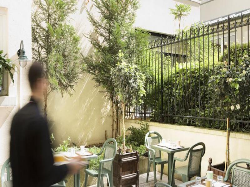 Timhotel Tour Eiffel Parigi
