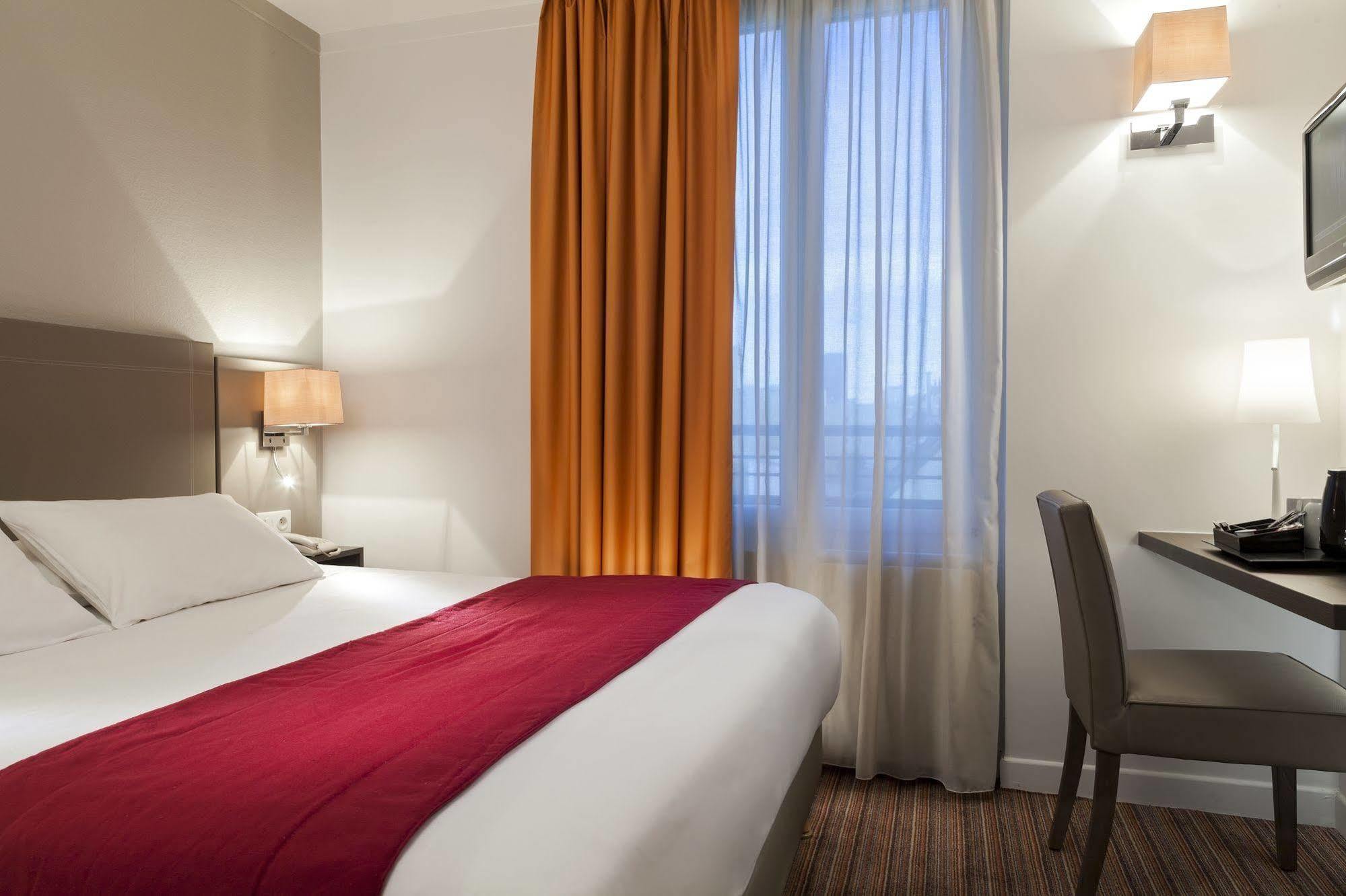 Hotel Timhotel Tour Eiffel Parigi