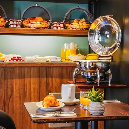 Timhotel Tour Eiffel Paris