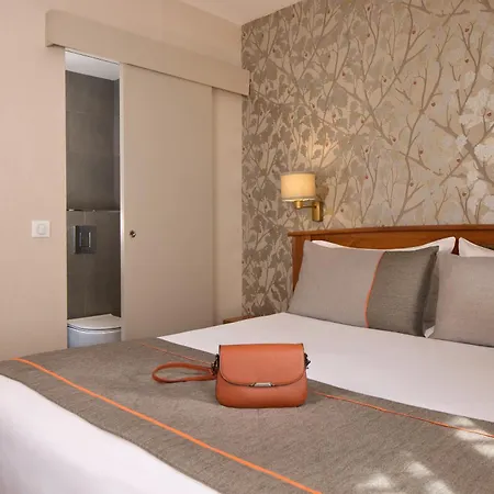 Timhotel Tour Eiffel 3* Parigi
