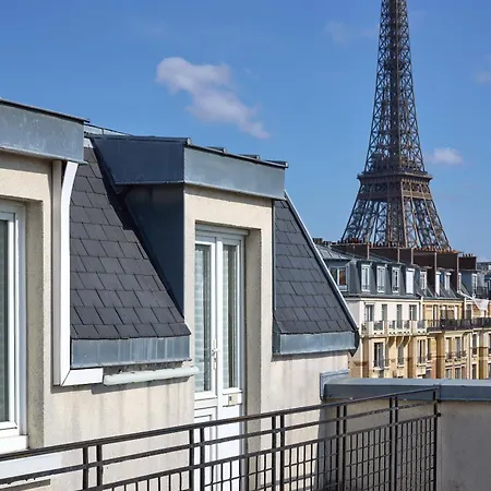 Timhotel Tour Eiffel Parigi