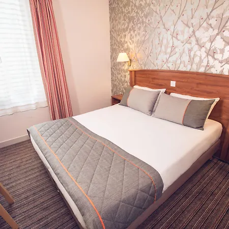 Timhotel Tour Eiffel Hotel 3*
