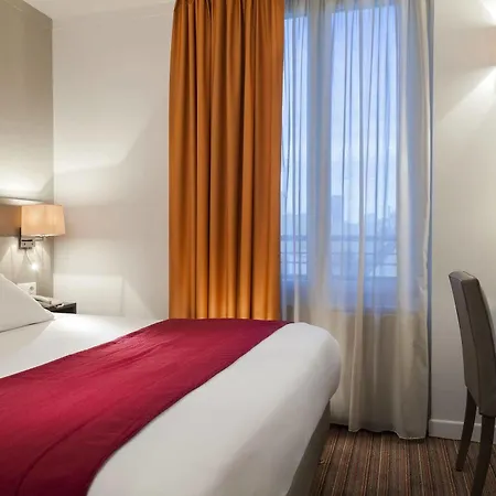 Hotel Timhotel Tour Eiffel Paris