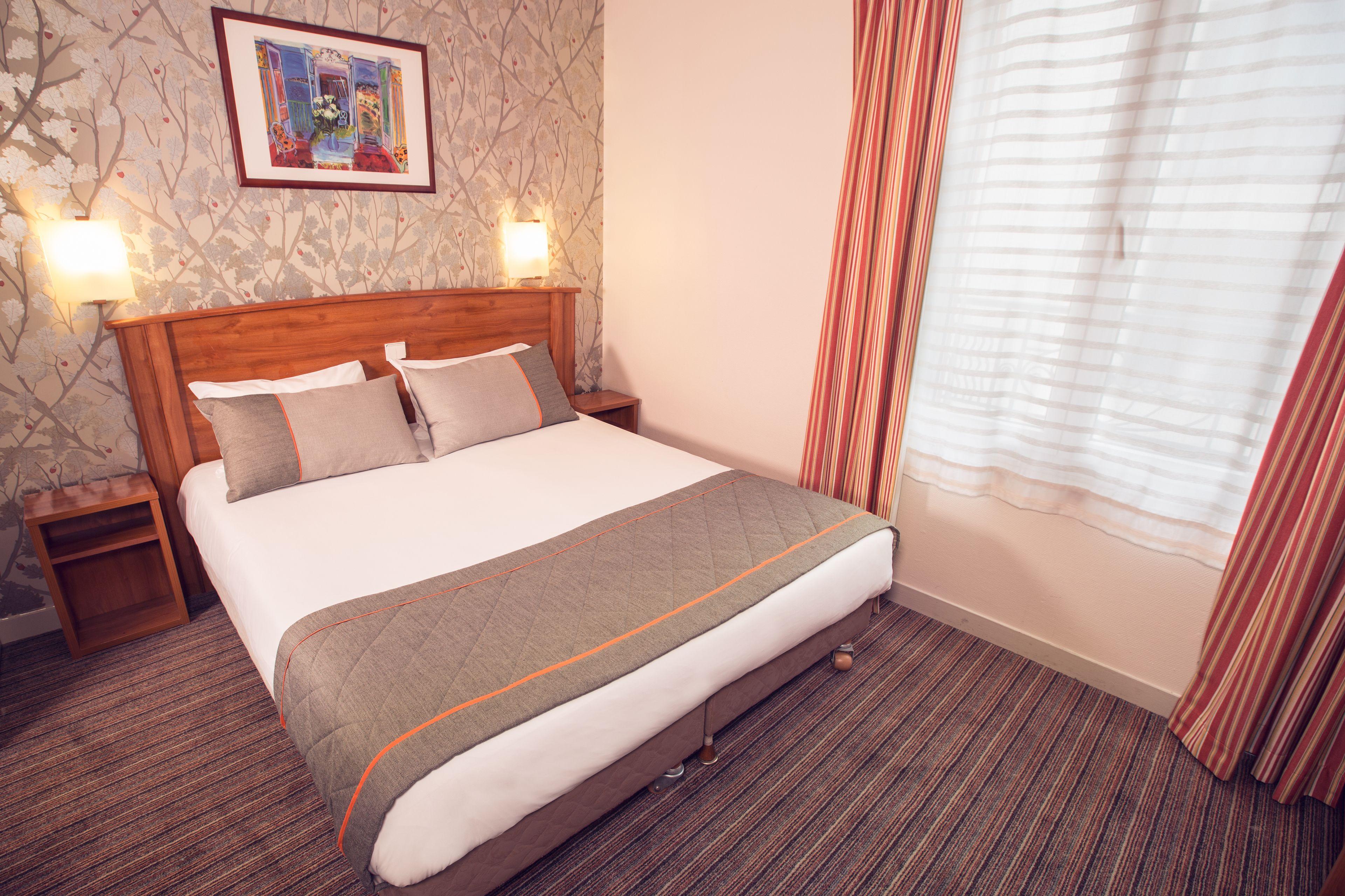 Timhotel Tour Eiffel Parigi