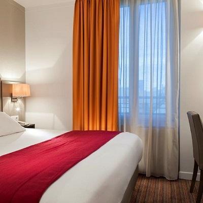 Timhotel Tour Eiffel Parigi