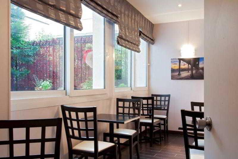 Timhotel Tour Eiffel Hotel 3*